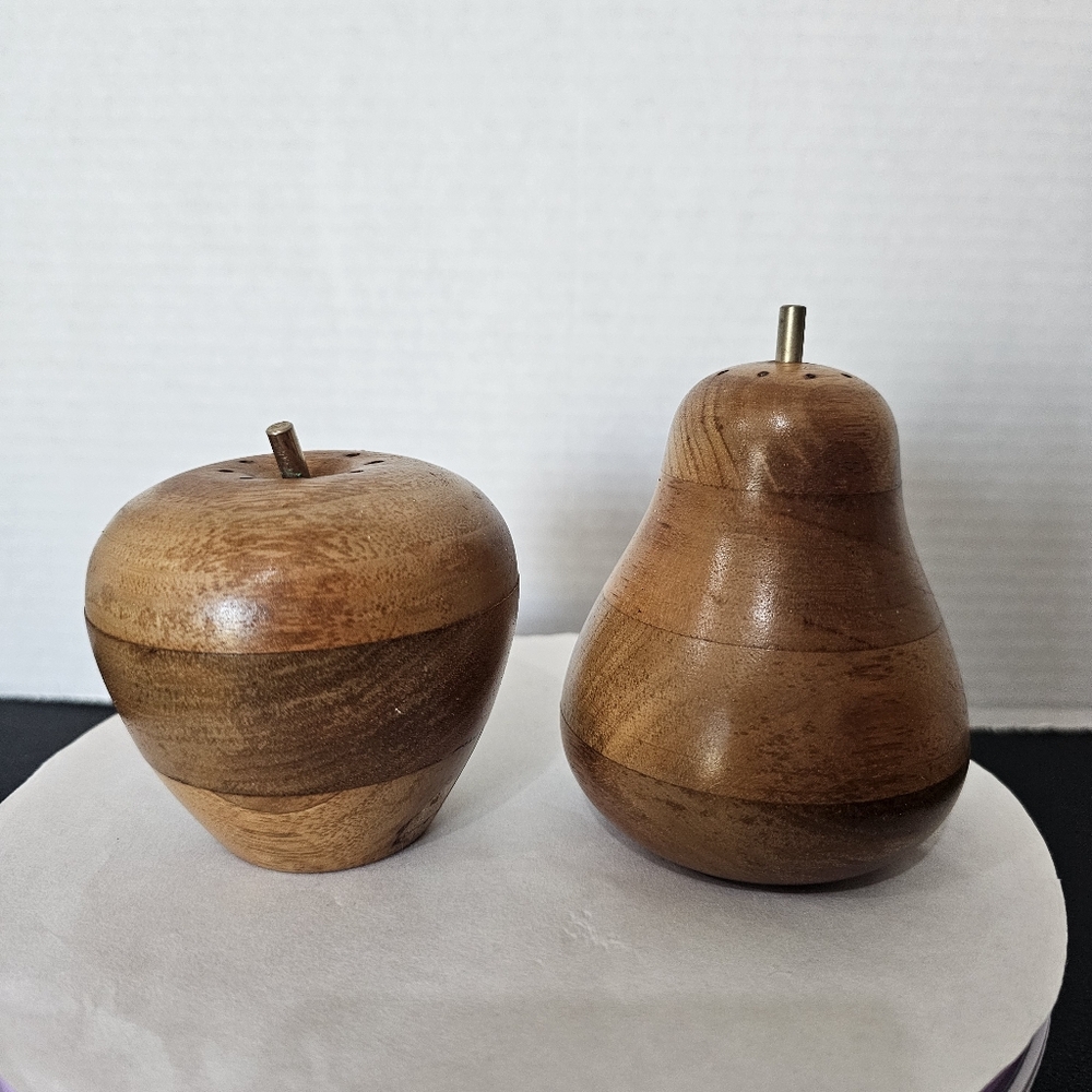 MCM Wood Apple and Pear Salt and Pepper Shaker Set Brass Stem Vintage L👀K